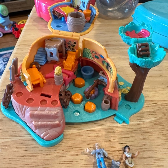 Disney bluebird! - Picture 2 of 4